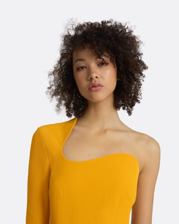 Qwenda Ochre Midi Dress - Image 3